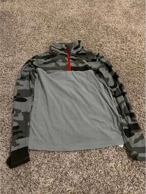 Columbia Boys Large Gray Camouflage Half-Zip Pullover